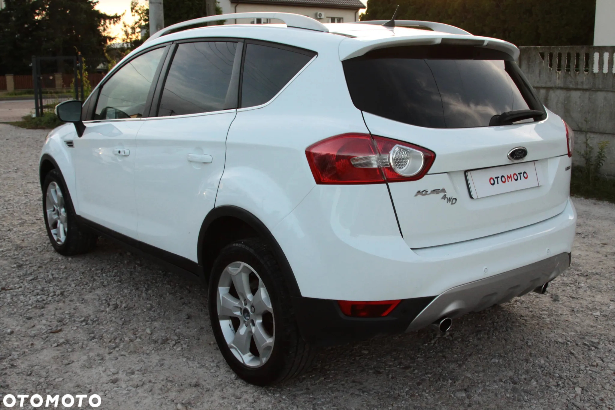 Ford Kuga 2.0 TDCi 4x4 Titanium - 9
