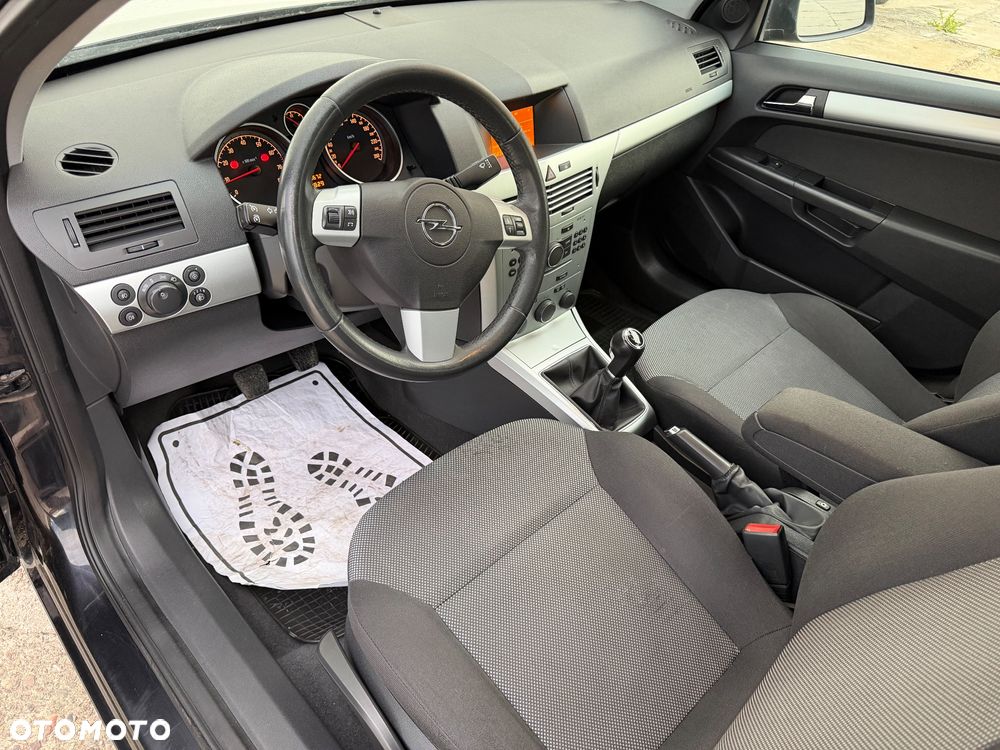 Opel Astra 1.6 Design Edition - 5