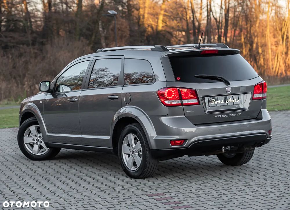 Fiat Freemont 2.0 Multijet 16V DPF Automatik Allrad Lounge - 9