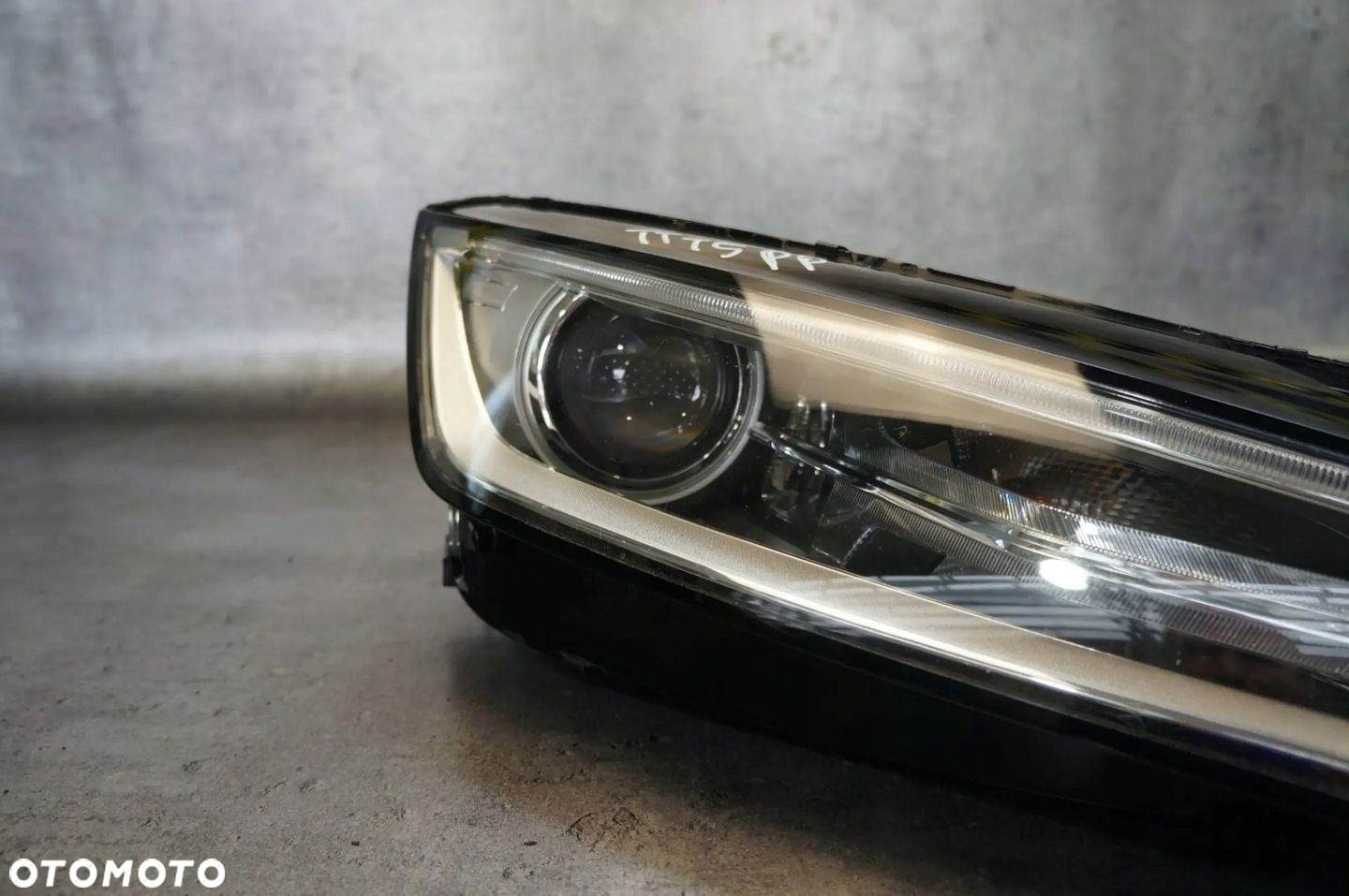 LAMPA REFLEKTOR XENON LED PRAWY PRZÓD PRZEDNI AUDI TT MK3 - 8S0941044G UK - 3