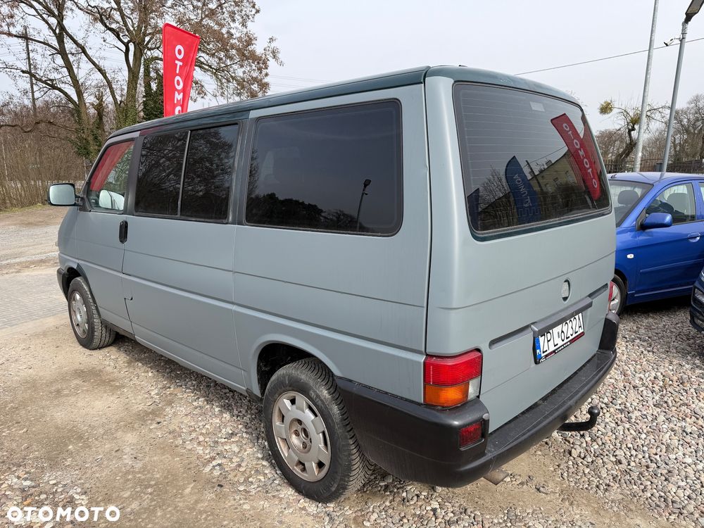 Volkswagen Multivan - 10