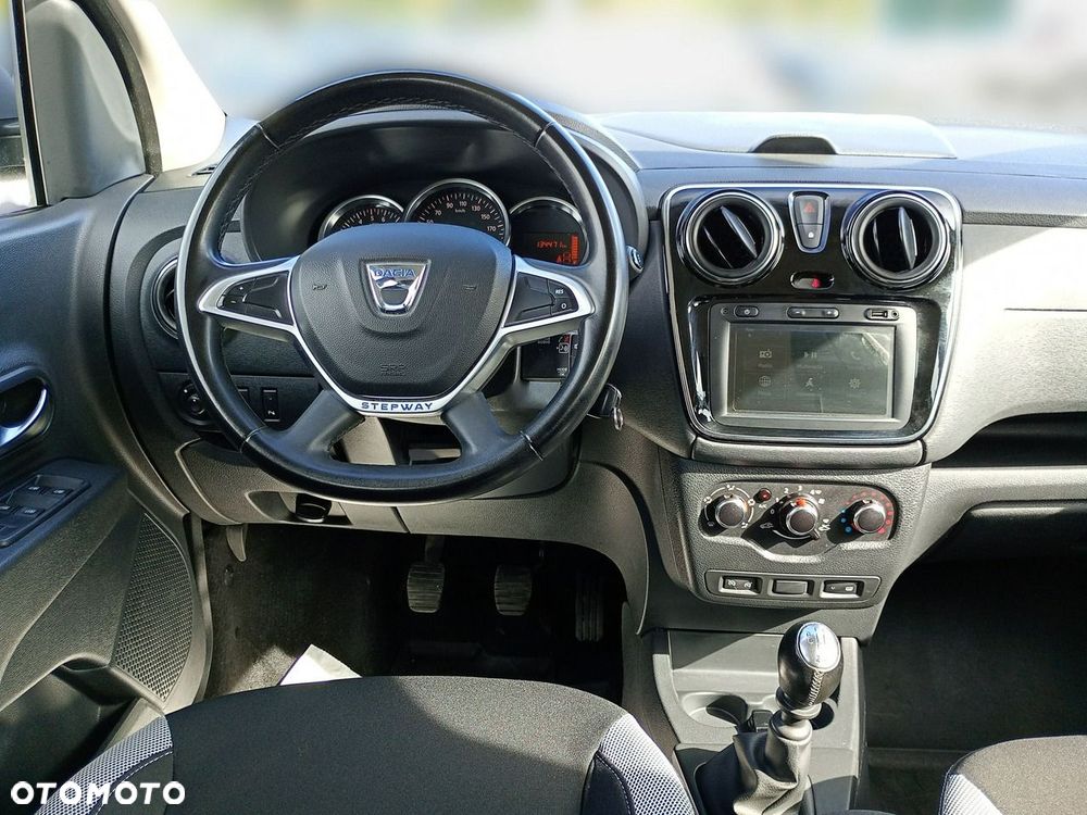 Dacia Lodgy 1.5 Blue dCi Stepway Comfort S&S - 11