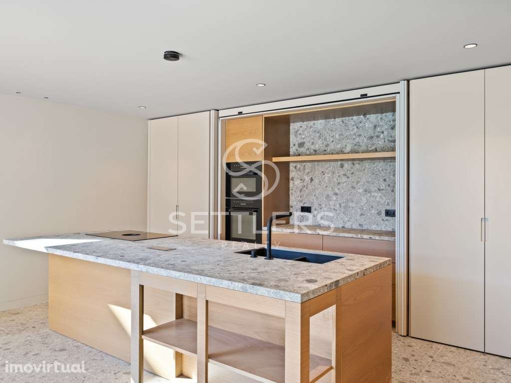 Moradia Isolada T5+1 - Birre - Grande imagem: 4/46