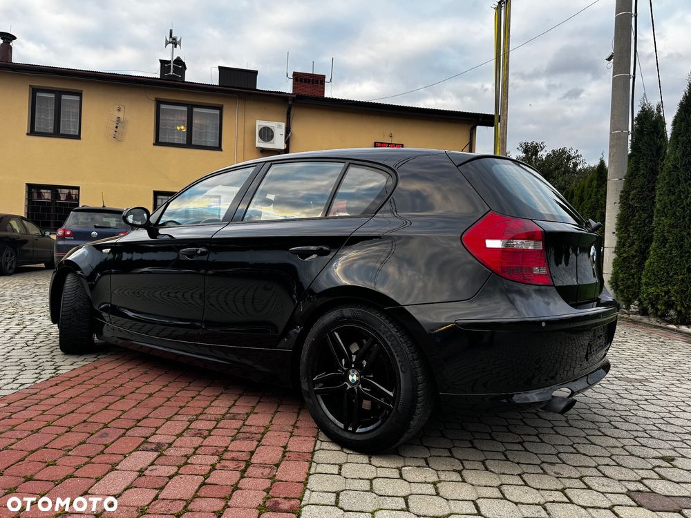BMW Seria 1 118d Sport Line - 7