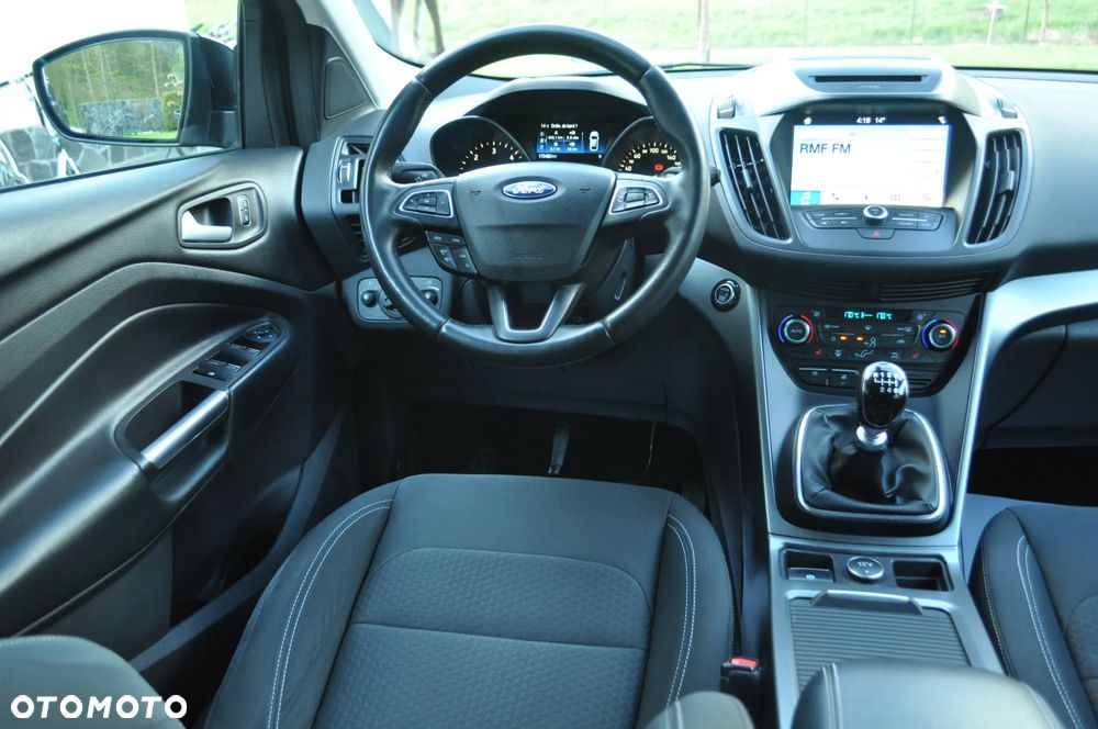 Ford Kuga 2.0 TDCi 4x2 Titanium - 25