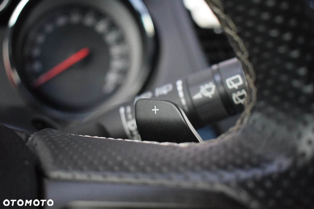 Opel Insignia 2.8 T V6 OPC - 14