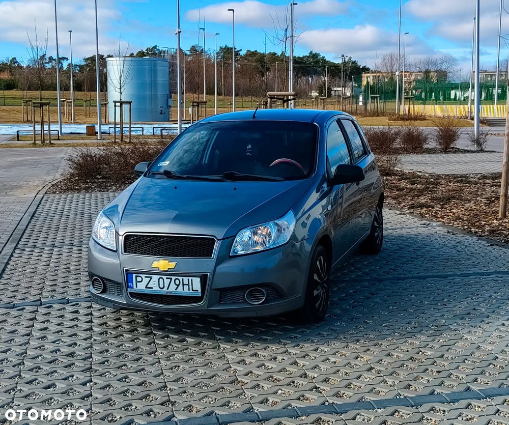 Chevrolet Aveo 1.2 16V Base / Classic - 4