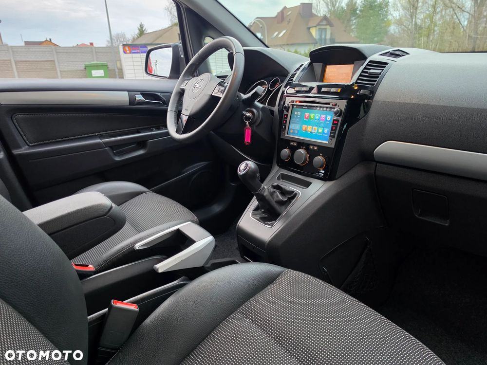 Opel Zafira 1.8 Edition 111 Jahre - 13
