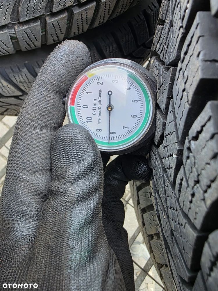 OPONY ZIMOWE DUNLOP 205/60 R16 - 5