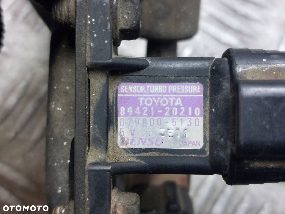 ZAWÓR PODCIŚNIENIA TOYOTA RAV4 II 2.0 D4D 25860-27010 89421-20210 - 3
