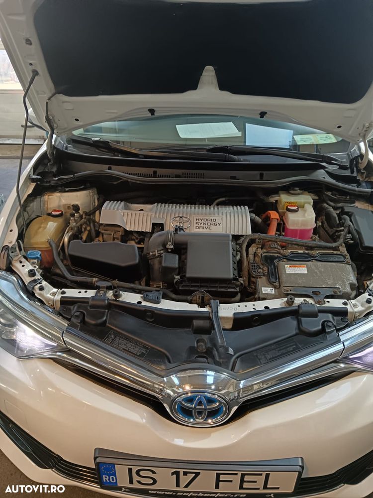Toyota Auris - 2