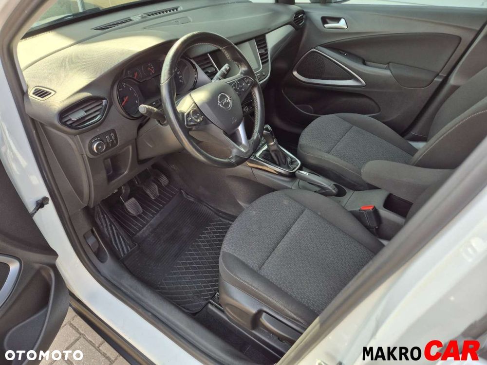 Opel Crossland X 1.2 T Enjoy S&S - 10