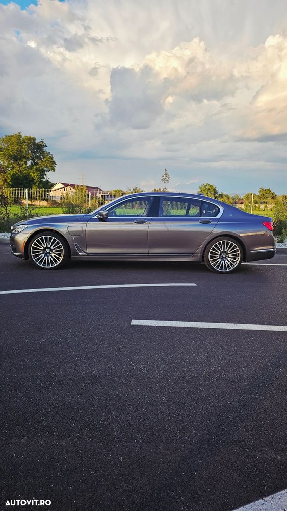 BMW Seria 7 740Le xDrive iPerformance - 7