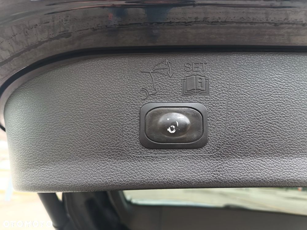 Ford Kuga - 18