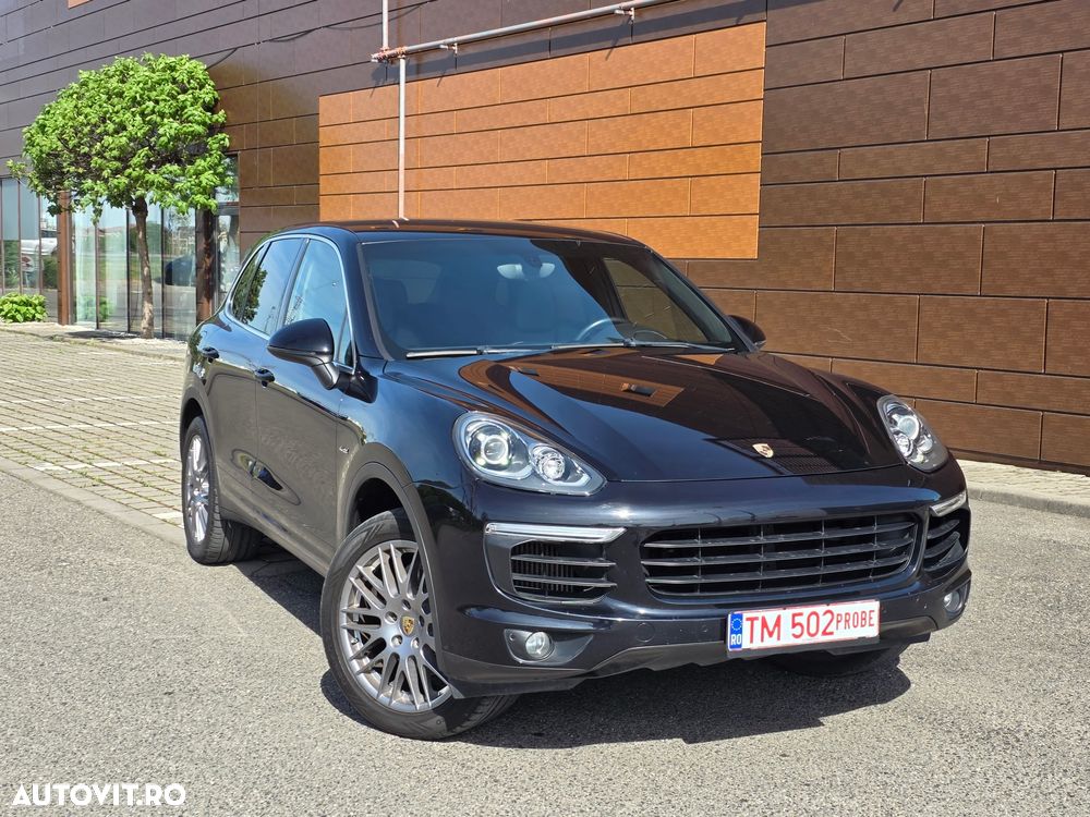 Porsche Cayenne 3.0 L - 3