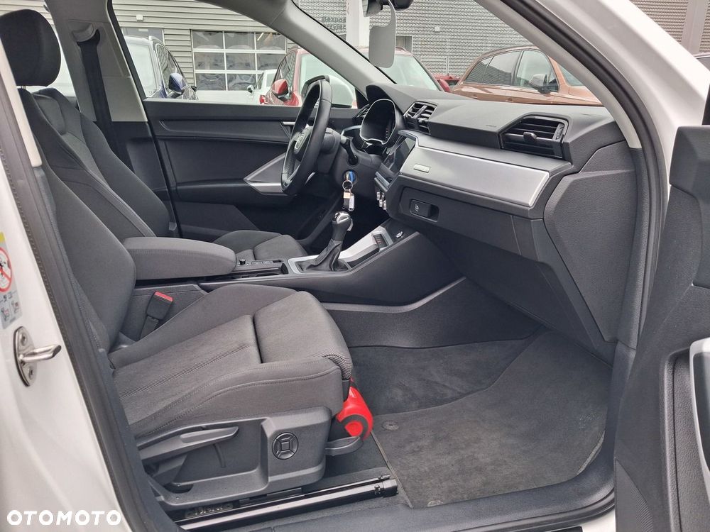 Audi Q3 - 21