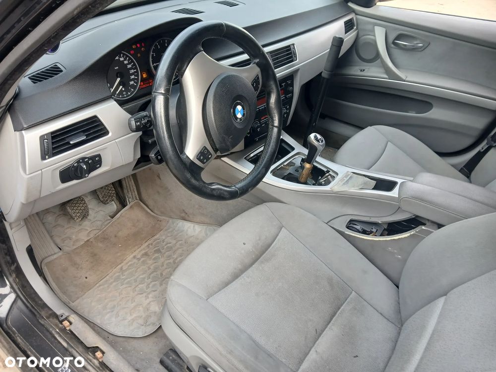 bmw e91 320i 475 maska zderzak lampa grill błotnik drzwi zbiornik paliwa szyba lusterko klamka - 4