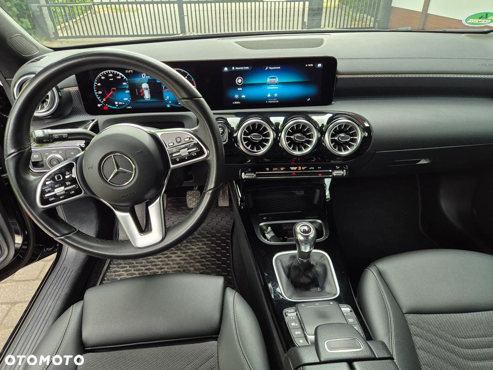 Mercedes-Benz CLA - 9