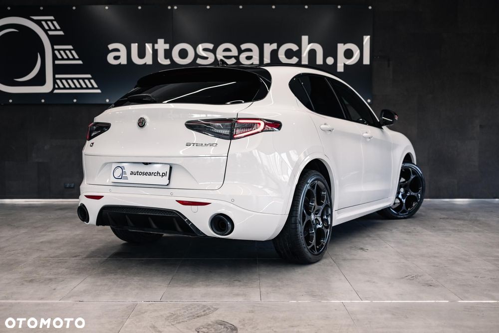 Alfa Romeo Stelvio 2024 photo 4