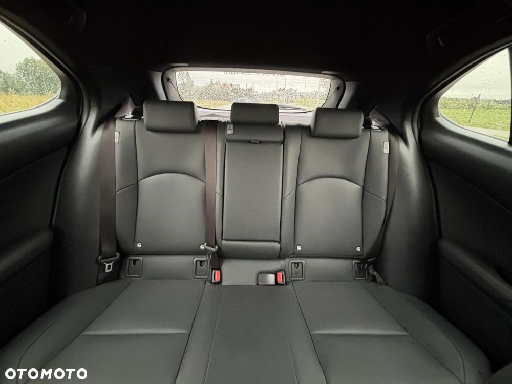 Lexus UX - 19