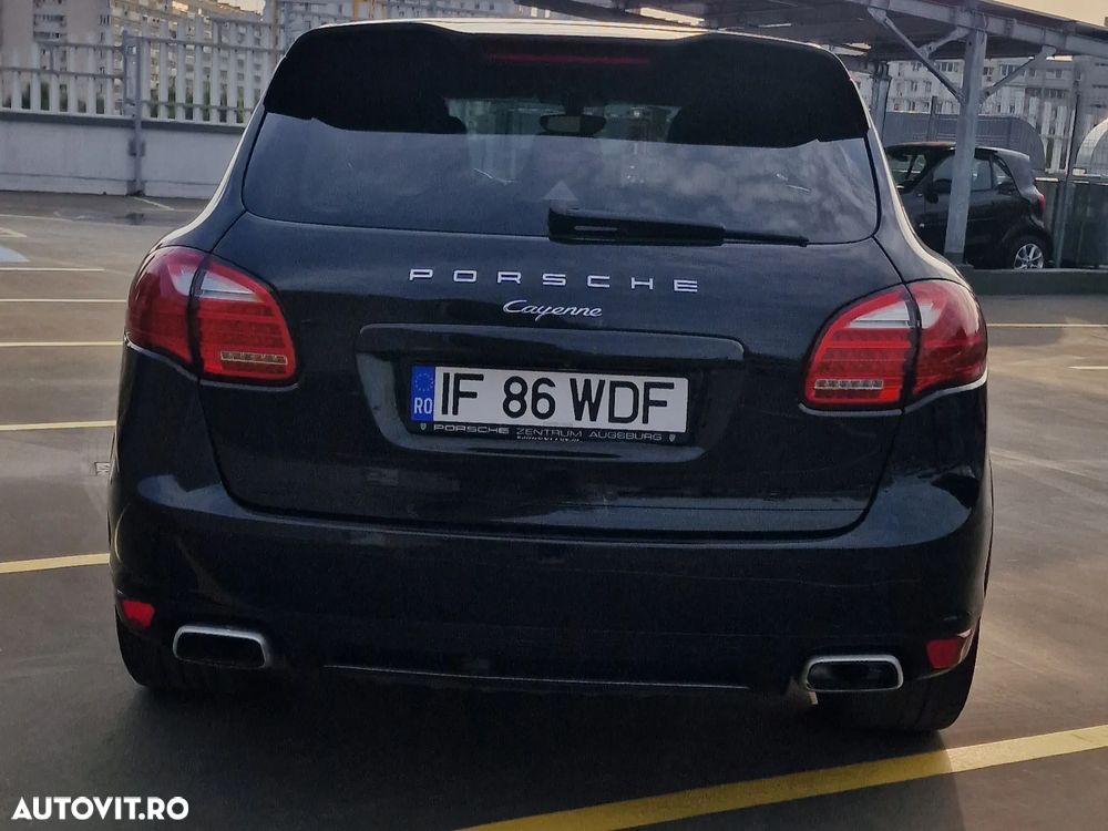 Porsche Cayenne - 6