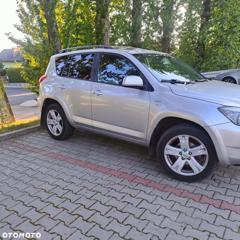 Toyota RAV4 2.2 D-4D X - 8