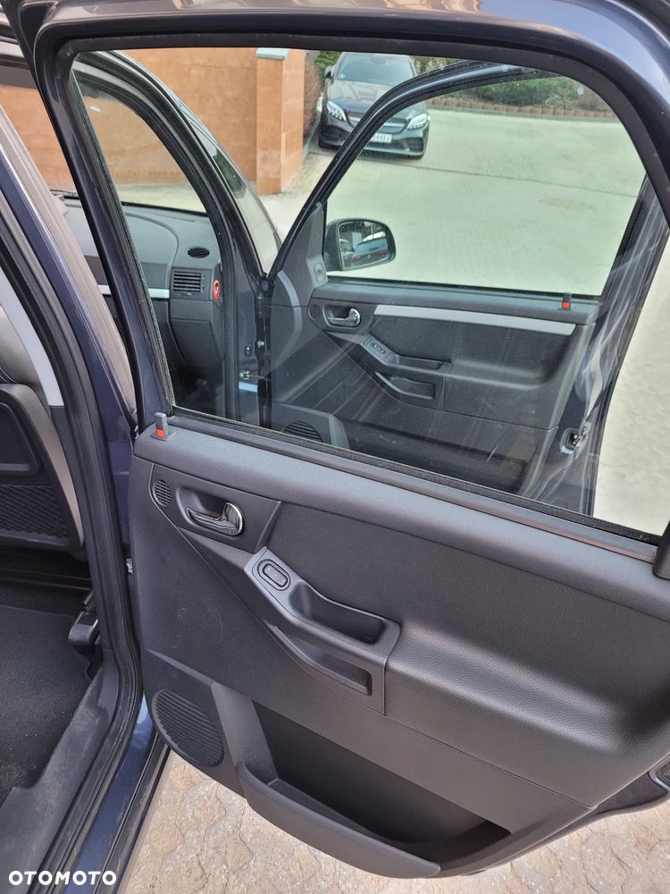 Opel Meriva 1.6 16V Cosmo - 20