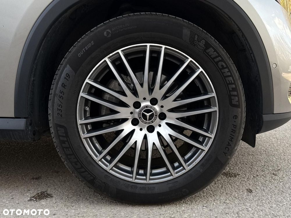 Mercedes-Benz GLC - 12