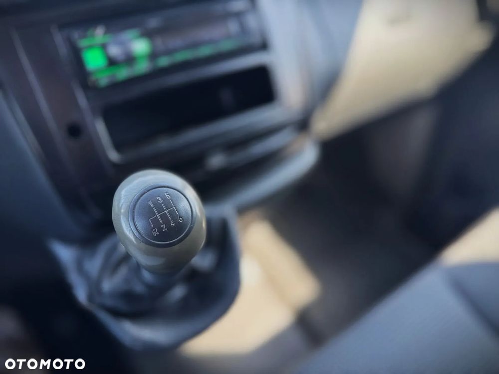 Mercedes-Benz VITO - 15