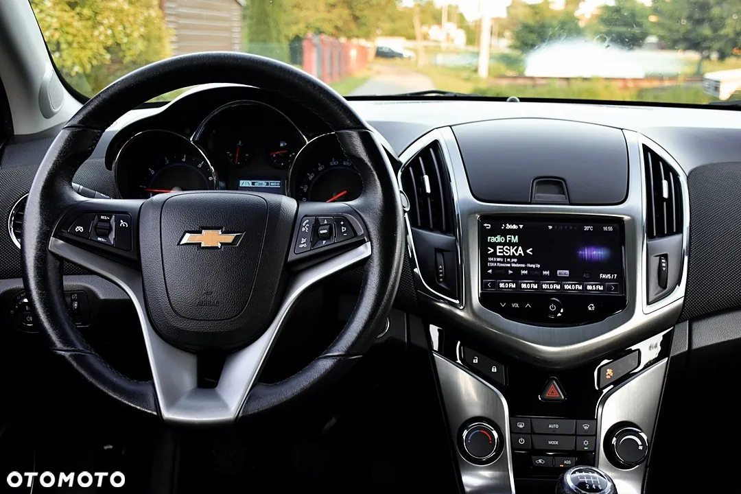 Chevrolet Cruze 1.4 T LT - 19