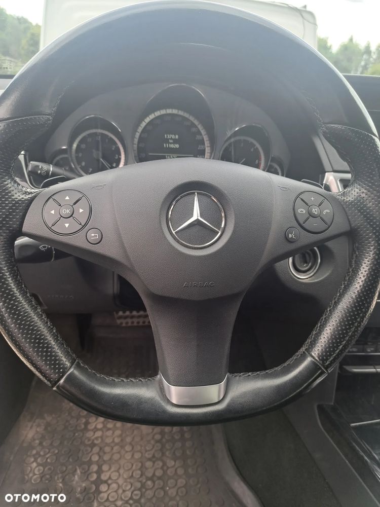 Mercedes-Benz Klasa E 220 CDI BlueEff Avantgarde - 18