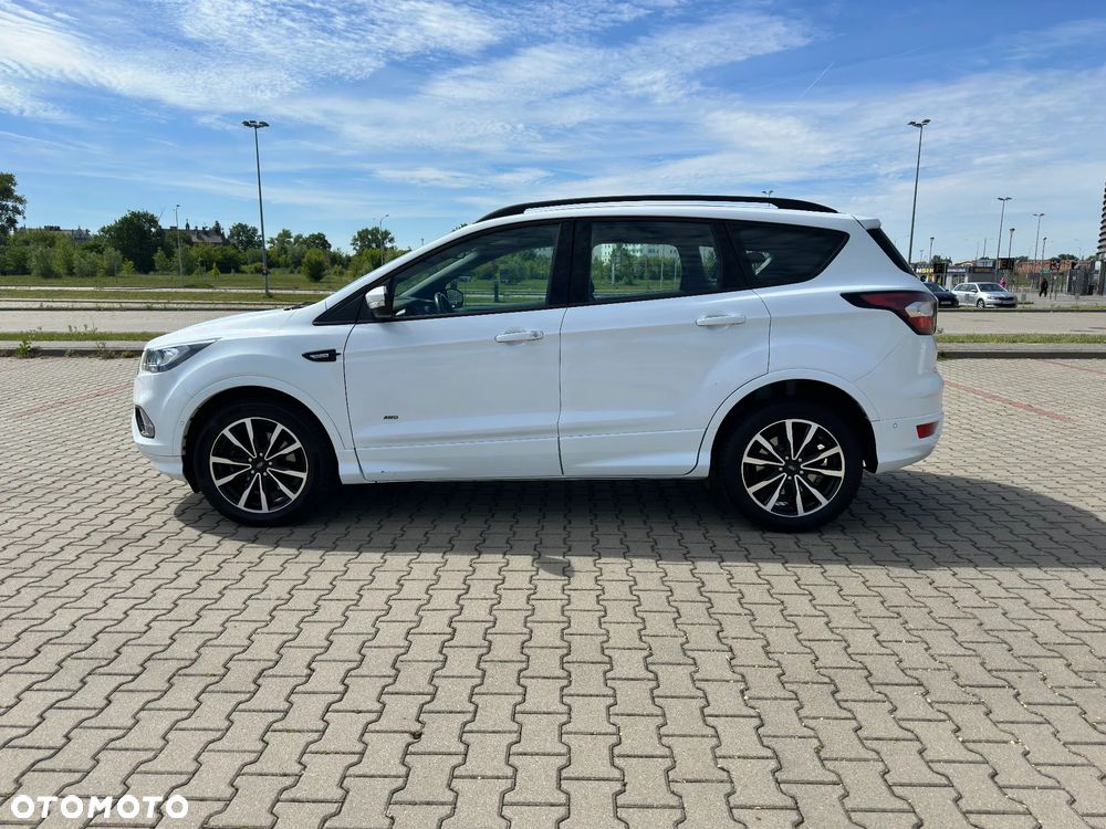 Ford Kuga 2.0 TDCi 4x4 ST-Line - 4
