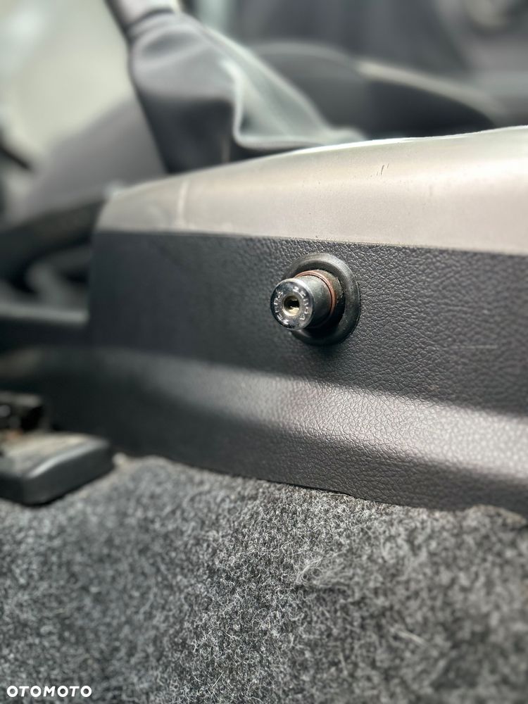 Kia Venga 1.4 L - 13