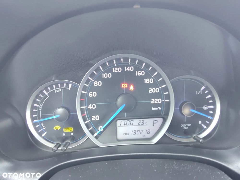 Toyota Yaris Hybrid 100 Life - 19