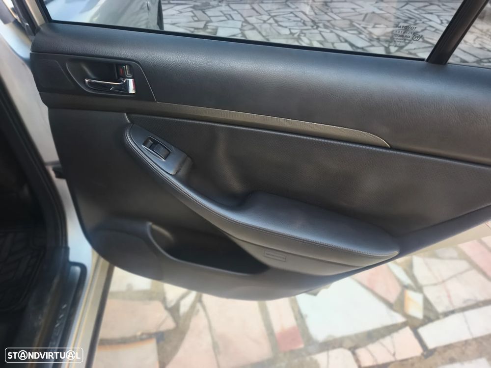 Toyota Avensis SW 2.2 D-4D Sol High P. - 28