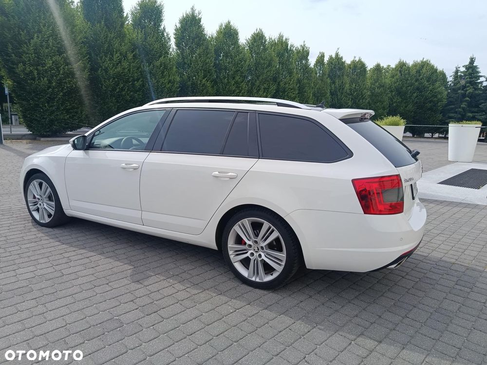 Skoda Octavia 2.0 TDI DPF DSG RS - 10