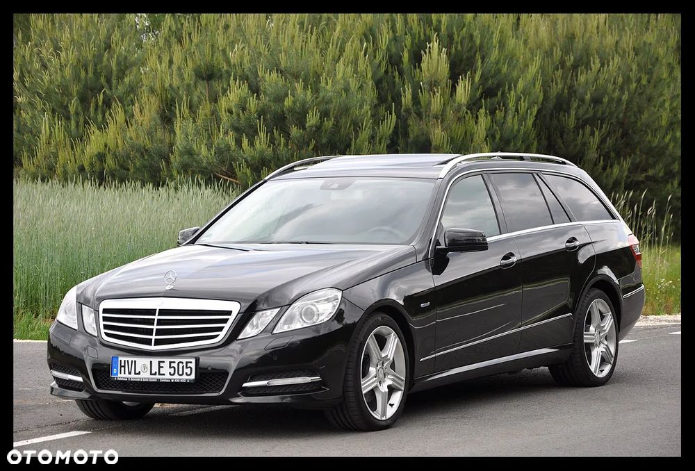 Mercedes-Benz Klasa E 300 CDI DPF BlueEFFICIENCY 7G-TRONIC Avantgarde - 16