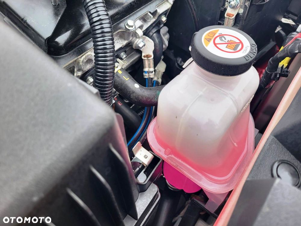 Toyota Corolla 1.8 Business Edition - 11