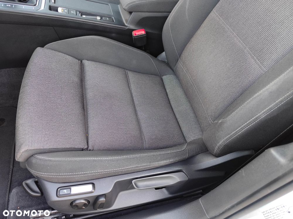 Volkswagen Passat 2.0 TDI BMT Comfortline - 15