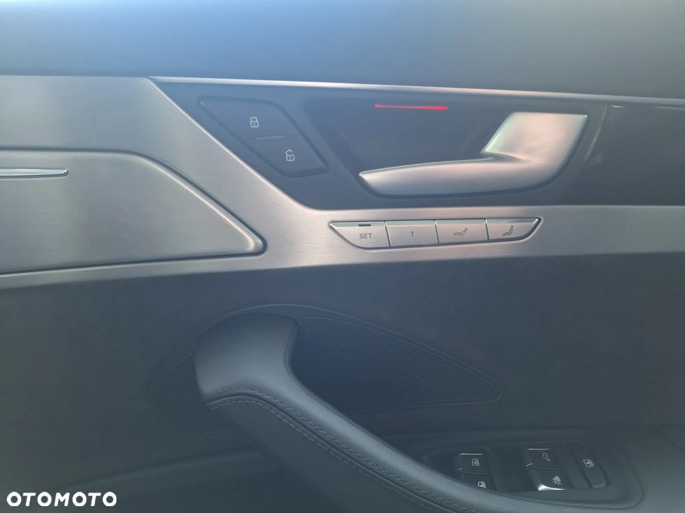 Audi A8 4.0 TFSI L Quattro - 24