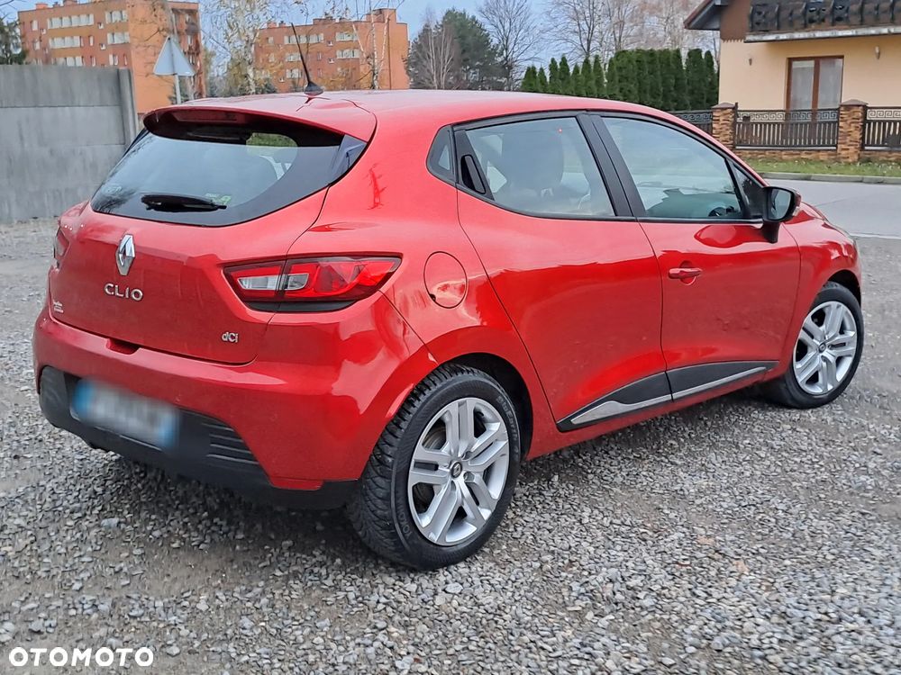 Renault Clio dCi 90 Dynamique - 4