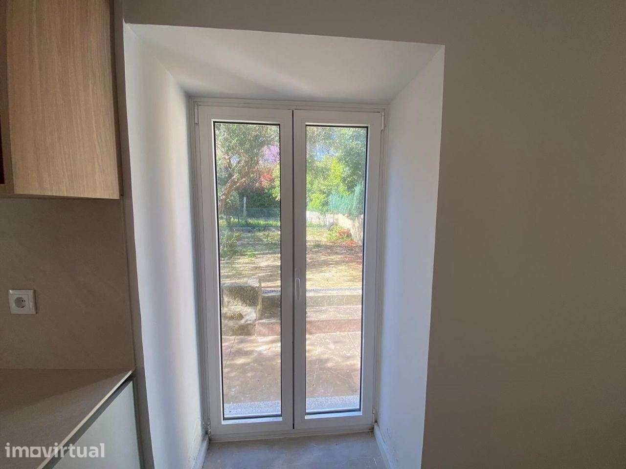 Excelente Andar Moradia T2/Renovado/Quintal/Zona Foz Velha - Grande imagem: 4/13