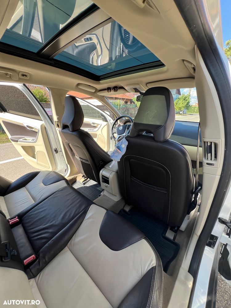 Volvo XC 60 - 11