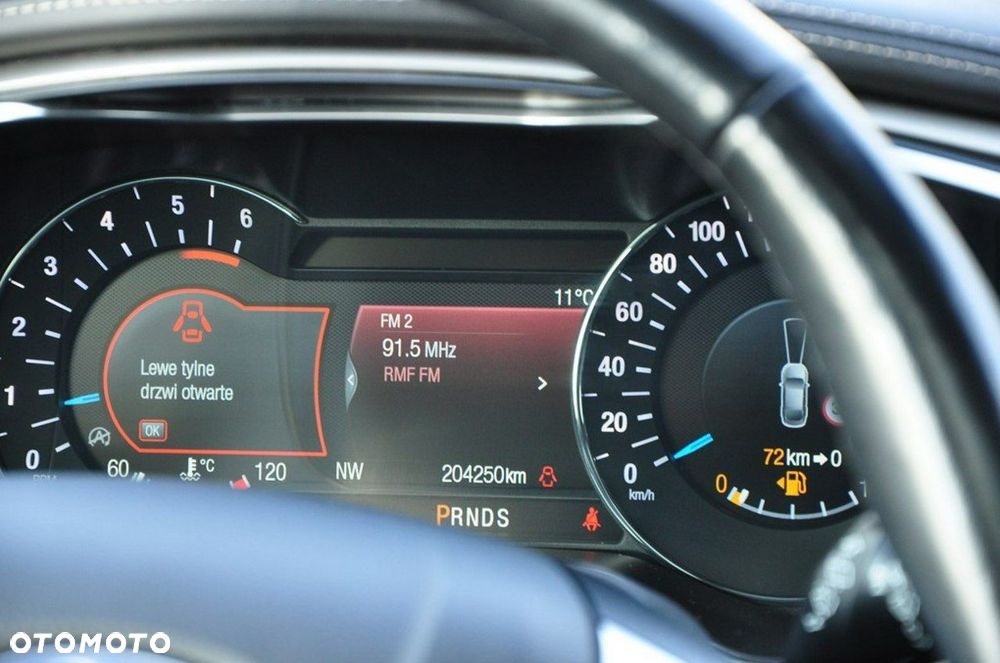 Ford Mondeo - 36
