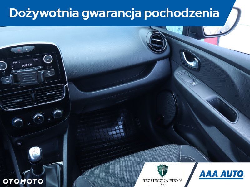 Renault Clio - 10