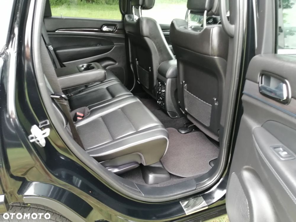 Jeep Grand Cherokee - 17