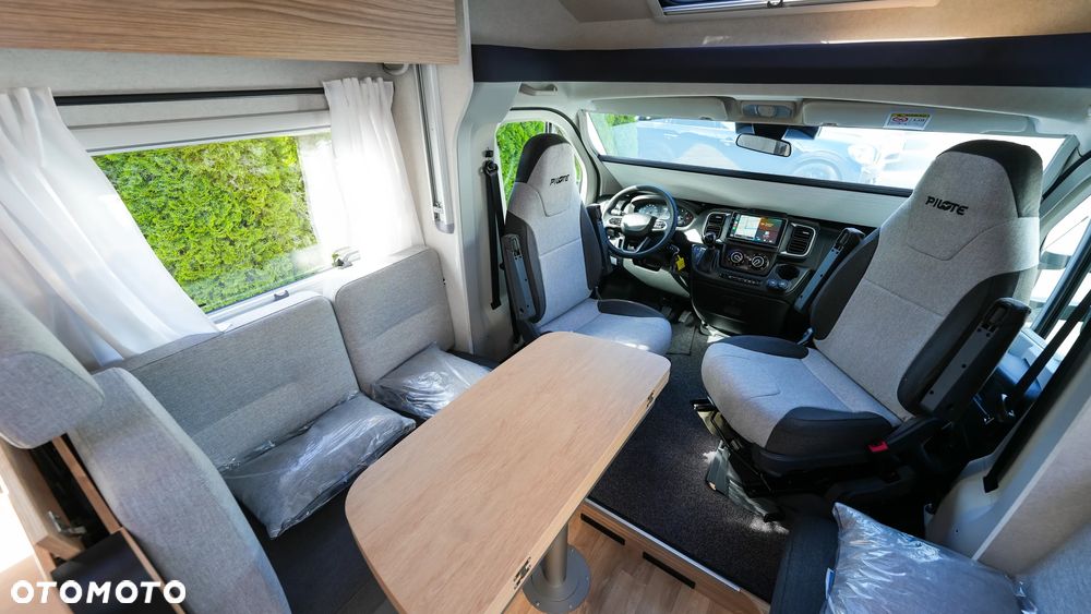 PILOTE P740 FC Expression - 4
