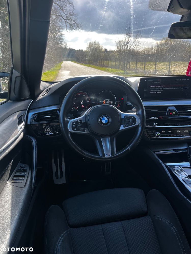 BMW Seria 5 520d M Sport Edition - 13