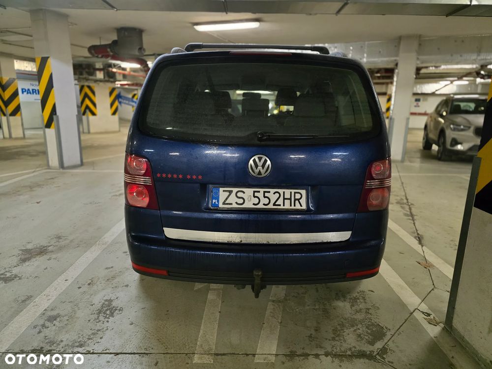 Volkswagen Touran 1.4 TSI Trendline - 4