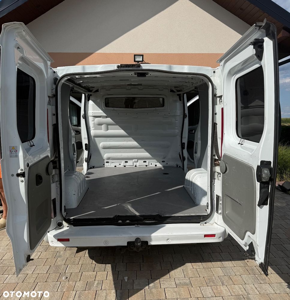 Opel Vivaro - 19